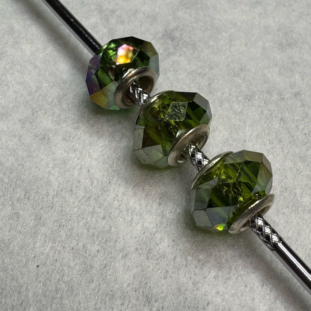 5/$20 single Faceted Charm Bead
